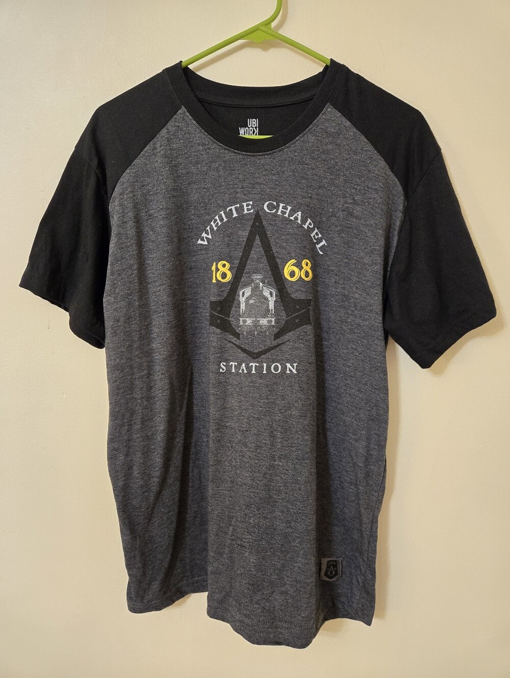 Assassin's Creed Syndicate Medium White Chapel Station Ubisoft Official T Shirt